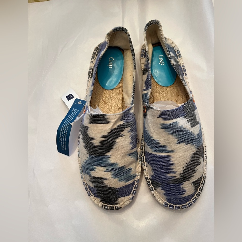 Gap Blue IKAT Patterned Espadrilles NWT